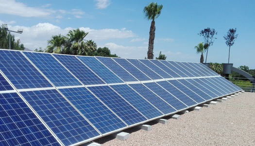 Instalación de placas solares en explotaciones agrarias