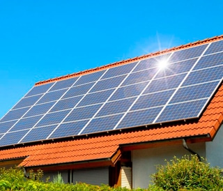 Instalación de placas solares en viviendas