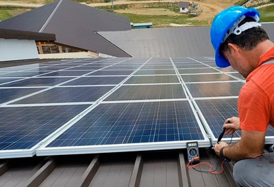 Cálculos de pérdidas en proyecto de instalación de placas solares